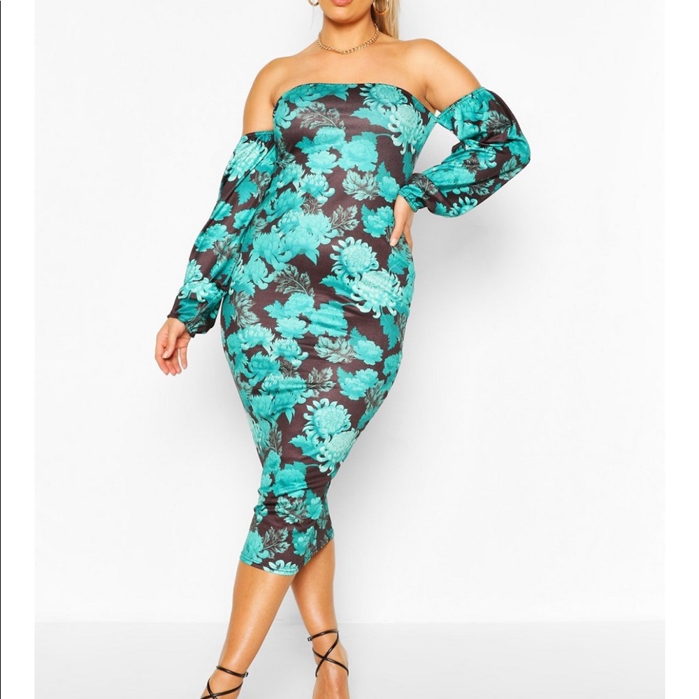 Plus green floral dress